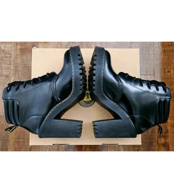 DR. MARTENS Persephone Boots BLACK BUTTERO - Picture 4 of 11